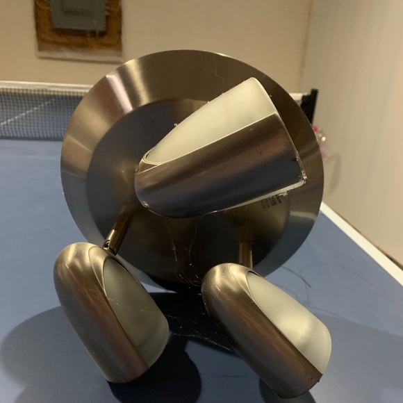 Light fixture - Picture 2 of 2